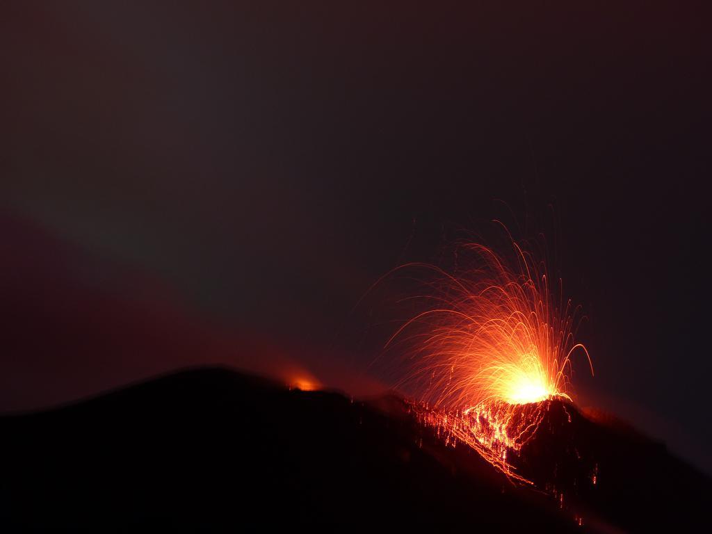 Il Vulcano A Piedi Стромболі Екстер'єр фото