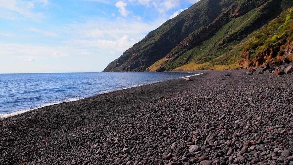 Il Vulcano A Piedi Стромболі Екстер'єр фото