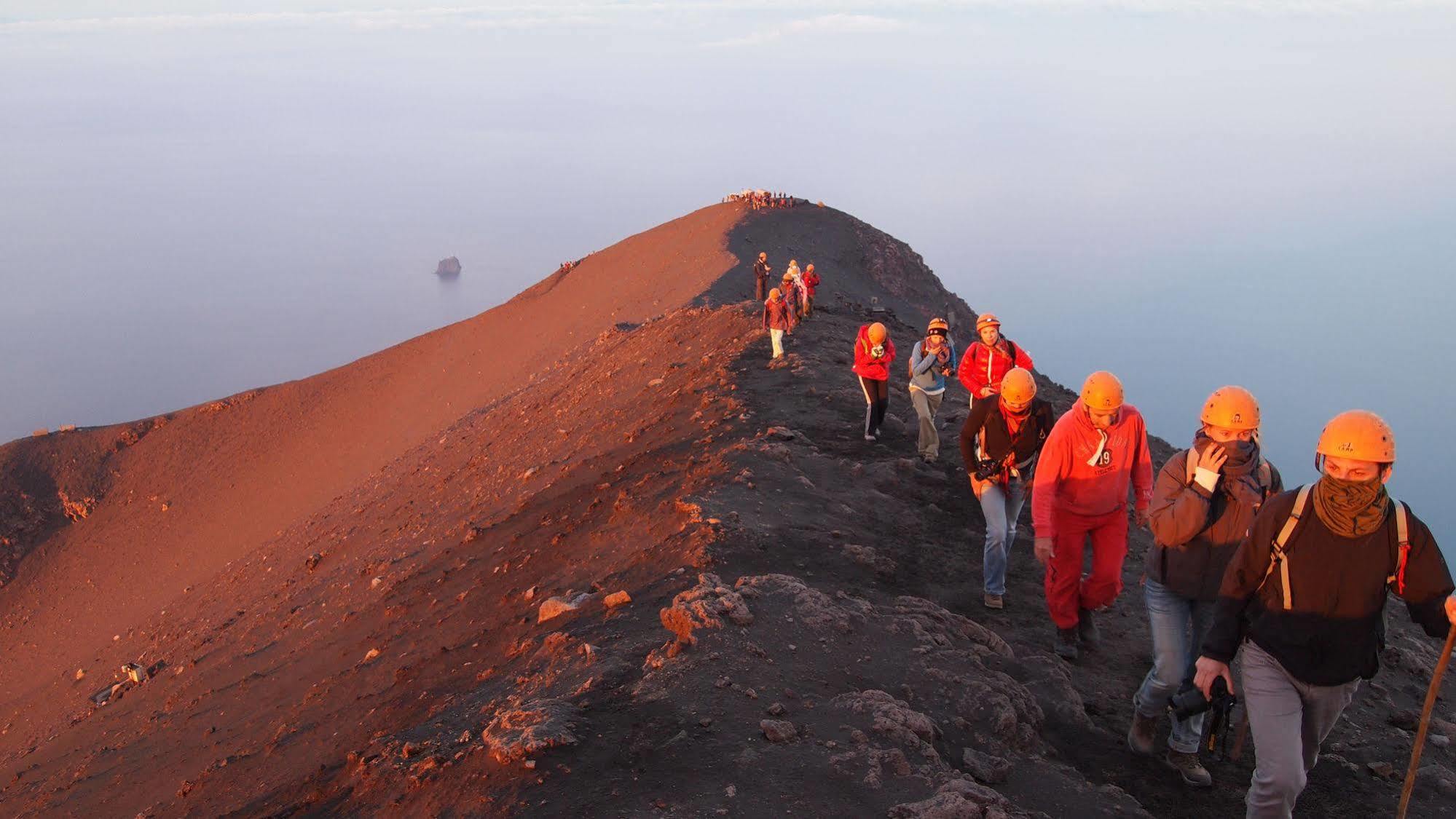 Il Vulcano A Piedi Стромболі Екстер'єр фото