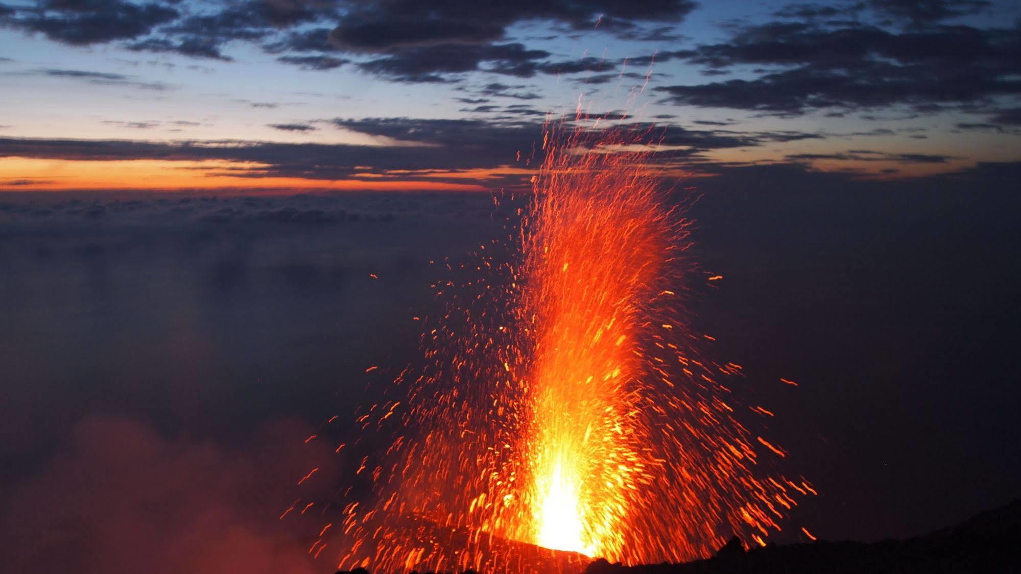 Il Vulcano A Piedi Стромболі Екстер'єр фото